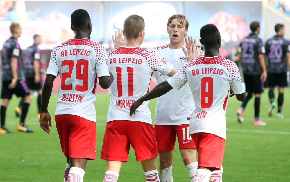 副手位负责 副手位负责