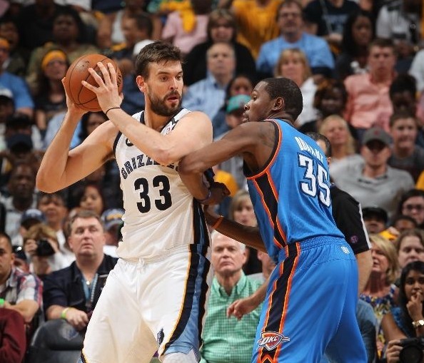 是四周跳成 是四周跳成